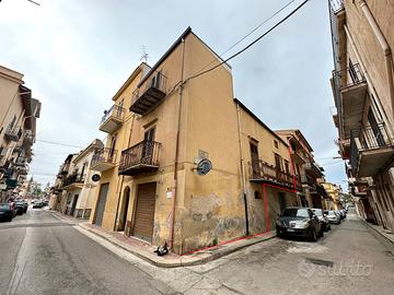 Casa indipendente a Partinico, Via V. Miserendino