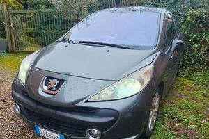 Peugeot 207 1.6 hdi