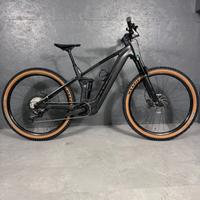 Cube stereo hybrid 120 pro 750  blak