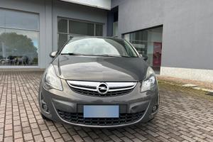 Opel corsa 12 gpl tech