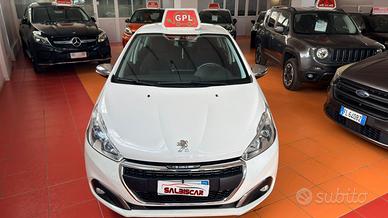 Peugeot 208 PureTech 82 3p. GPL Allure