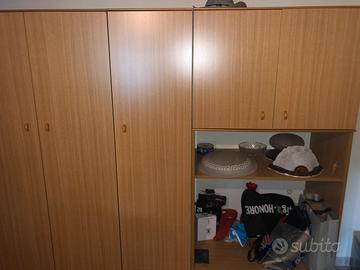 Camera da letto armadio cassettiera e comodino