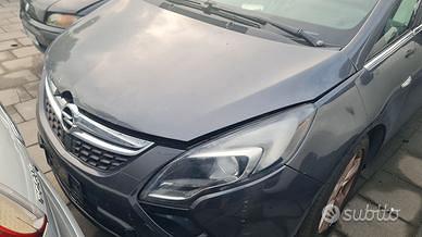 Ricambi opel zafira tourier 2015 cofano paraurti a