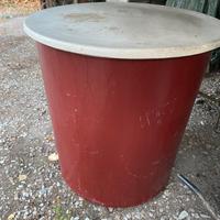 Vasca con coperchio  e rubinetto