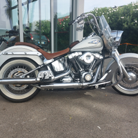 Harley Davidson softail Heritage. Permuto