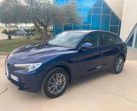 Alfa Romeo Stelvio 2.2 Turbodiesel 180 CV AT8 RWD 