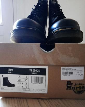 DR. Martens Smooth nero TG.38