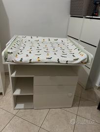 Fasciatoio con cassettiera marca IKEA