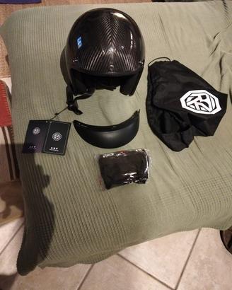 casco aperto in carbonio