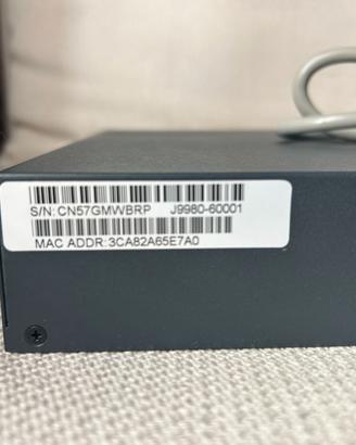 SWITCH HP 1820-24G