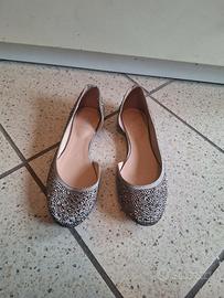 Scarpe modello ballerina argento con strass