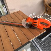 Taglia siepe black e decker be 251