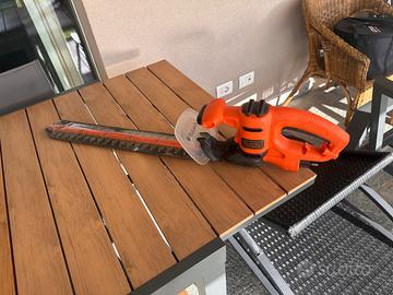 Taglia siepe black e decker be 251