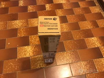 Toner originale XEROX colore magenta