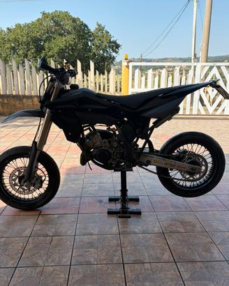 Husqvarna sm 125