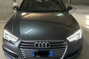 Audi A4 Avant Business Sport 40 TDI S Tronic.