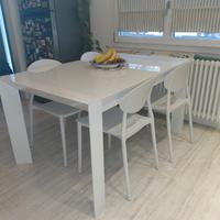 Tavolo cucina o salotto