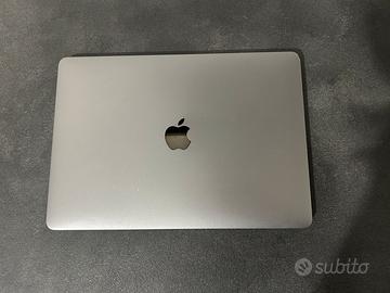 Macbook pro 2017 touchbar, 13,3 pollici.