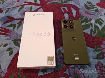 Motorola Edge 70 11 cicli di ricarica (per altro)
