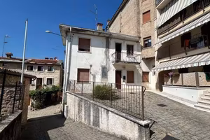 Immobile in asta di 97 m² con 5 locali a Cerro Ver