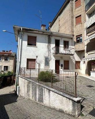 Immobile in asta di 97 m² con 5 locali a Cerro Ver