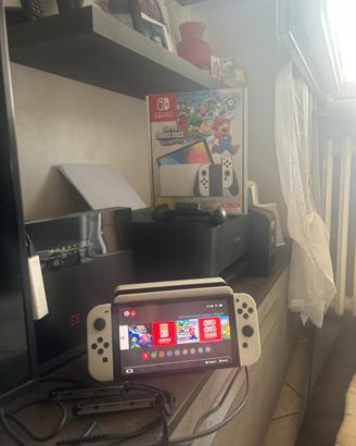 Nintendo Switch Oled con 5 giochi