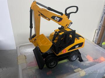 Escavatore mobile Bruder Cat