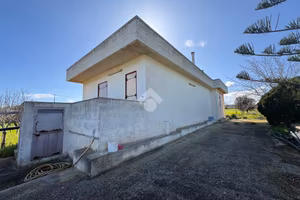 VILLA SINGOLA A POLIGNANO A MARE