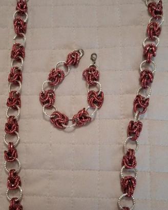 Collana lunga in chainmaille argento/bordeaux 