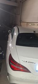 Mercedes cla incidentata 