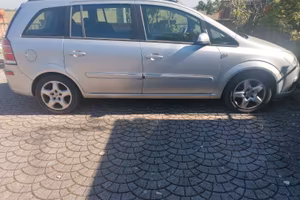 Opel zafira 7 posti
