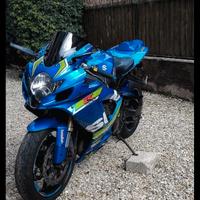 Suzuki gsx r 750 k7