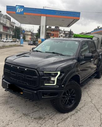 Ford F 150 RAPTOR no ranger