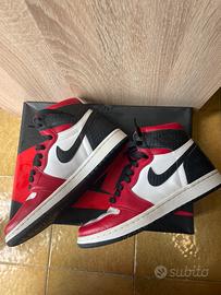 Air Jordan 1 Retro High Satin Snake Chicago