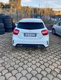 Mercedes benz classe a tetto panoramico aprile