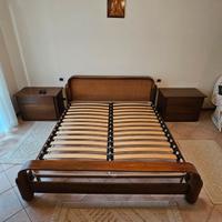 letto e comodini 