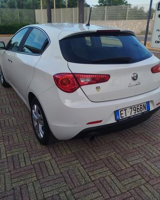 Alfa Romeo Giulietta 1.6 JTDm-2 105 CV Exclusive