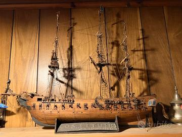 Veliero in legno artigianale U.S.S. Constitution