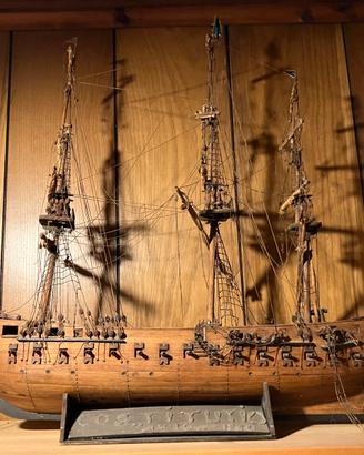 Veliero in legno artigianale U.S.S. Constitution