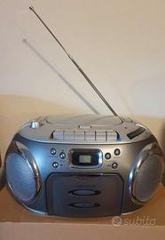 Radio-stereo compatta