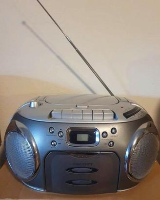 Radio-stereo compatta