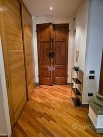 Appartamento di 123 m² con più di 5 locali a Cesen