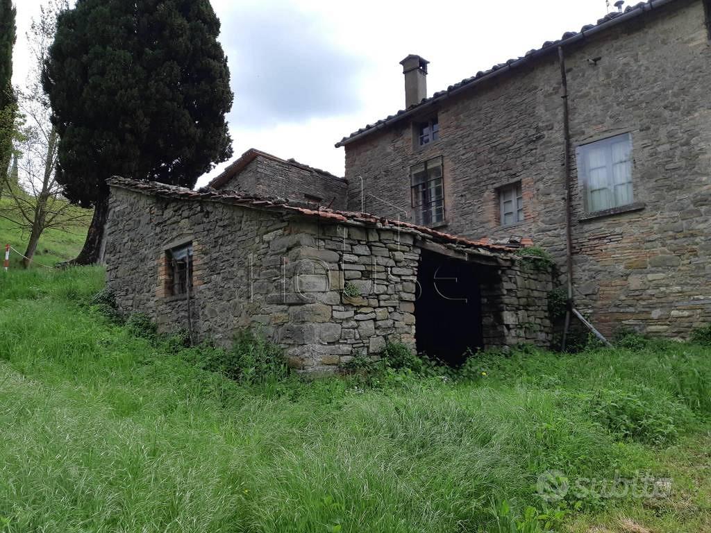Rustico / Casale di 300 m² con 5 locali a San Gius - Vista 2