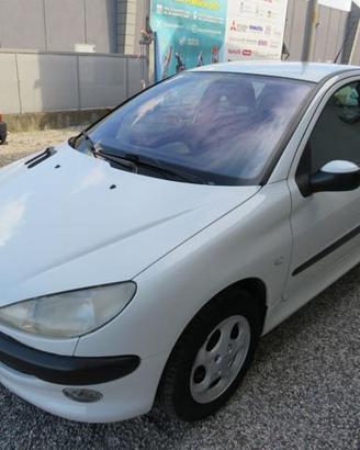PEUGEOT 206 2.0 HDi 5p. XT