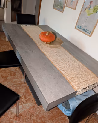 tavolo allungabile con 4 sedie Conforama nuovo