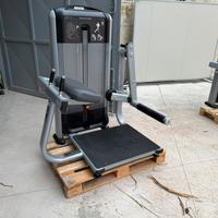 Precor gluteus macchine