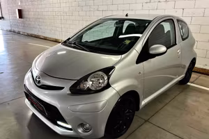 Toyota Aygo 1.0 12V VVT-i 3 porte Lounge Connect M