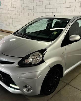 Toyota Aygo 1.0 12V VVT-i 3 porte Lounge Connect M