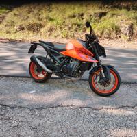 KTM Duke 990 in Garanzia.