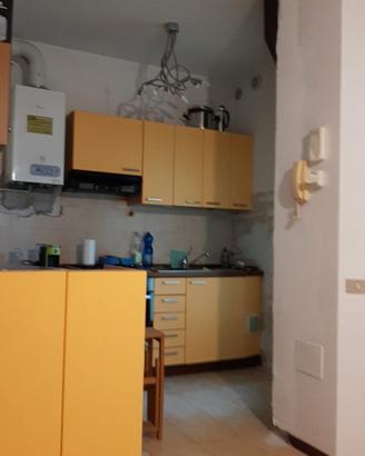 cucina completa di elettrodomestici  frigo-gas-cap